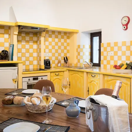 Bella Vista Apartment
